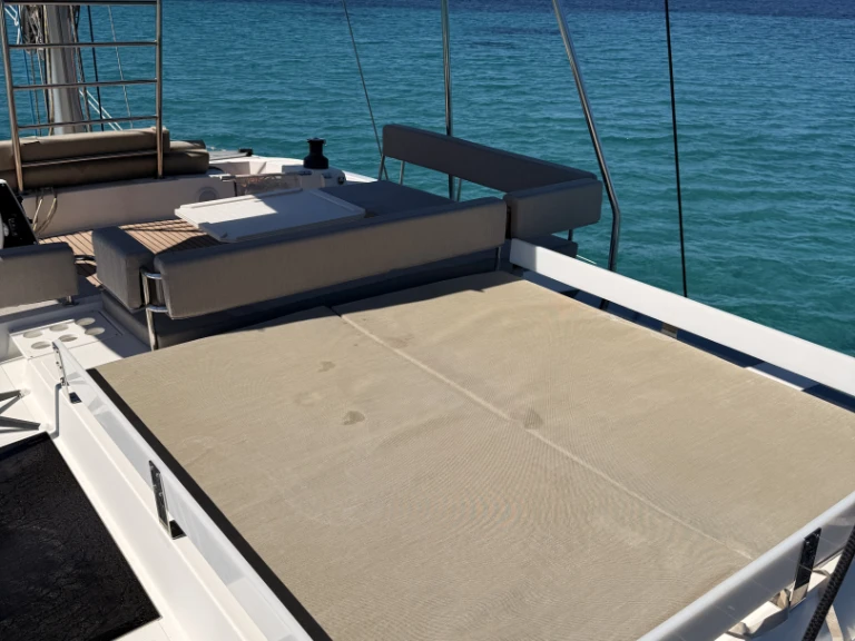 Catamaran rental in Hyères - Lagoon Lagoon 450 F