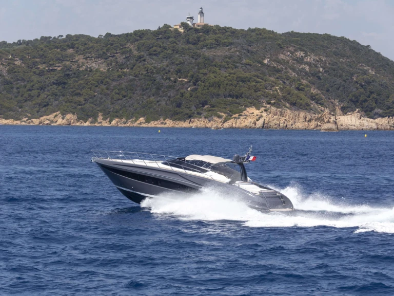Riva Virtus 63 in Saint-Tropez on SamBoat