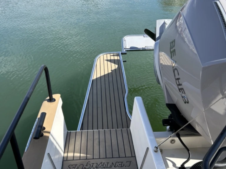 Rent a Beacher Beacher V10.2 Croisière Arcachon