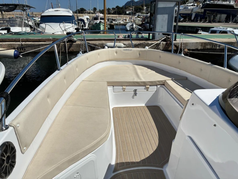 Motorboat for rent Marina de Bonaire at the best price