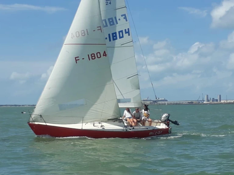 J Composites J 24 in La Rochelle on SamBoat