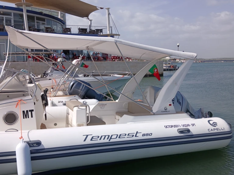 Boat rental Capelli Tempest 850 in Portimão on Samboat