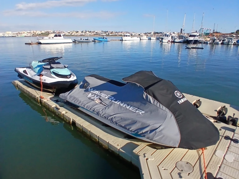 Boat rental Sea-Doo GTI 130 in Portimão on Samboat