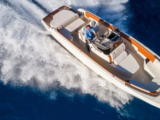 Motorboat rental in Portimão - Invictus  280 SX