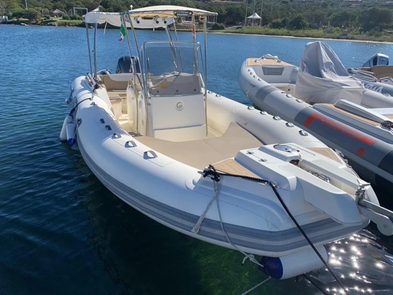 Capelli Tempest 775 Open in Porto Rotondo on SamBoat