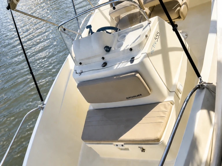 Motorboat rental in Palavas-les-Flots - Quicksilver Activ 555 Open