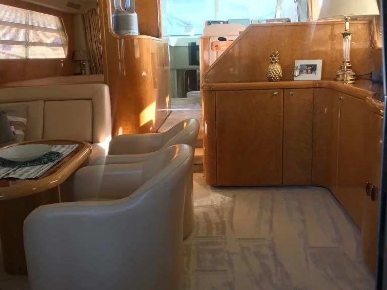 Princess Princess 65 Fly in Umag on SamBoat