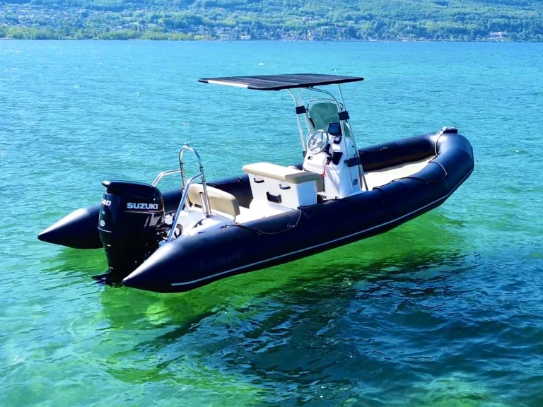 Motorboat rental with or without captain Bombard Aix-les-Bains