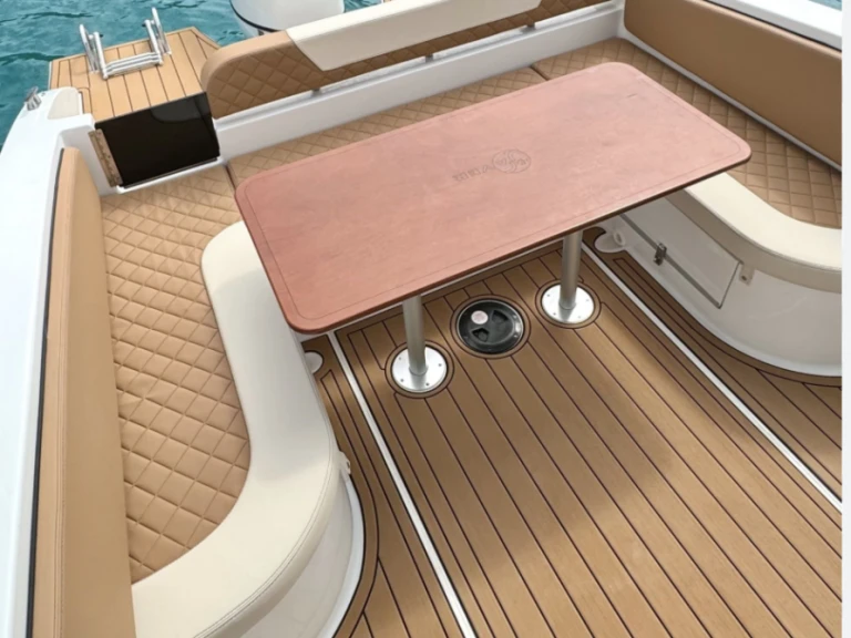 Bareboat Rental Motorboat Saver with a boat licence