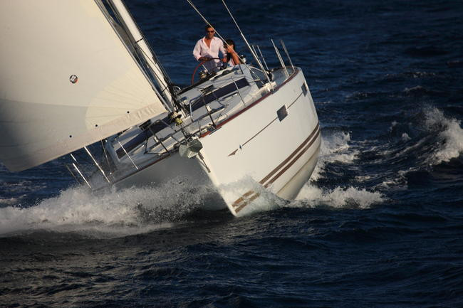 Boat rental Jeanneau Jeanneau 53 in Lávrio on Samboat