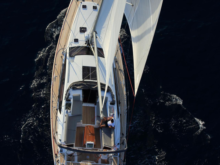 Jeanneau Jeanneau 58 charter bareboat or captained in  Lávrio