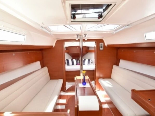 Bareboat Rental Sailboat Dufour with a boat licence
