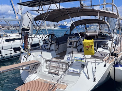 Bareboat Rental Sailboat Jeanneau with a boat licence