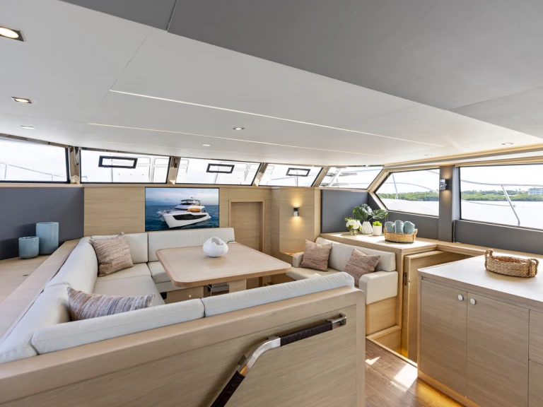 Yacht charter Lignano Sabbiadoro cheap Aquila 50 Yacht