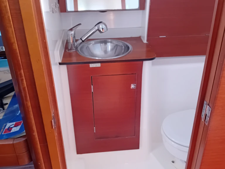 Sailboat for rent Biograd na Moru at the best price
