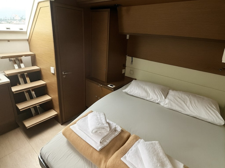 Bareboat Rental Catamaran Lagoon with a boat licence