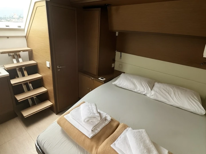 Bareboat Rental Catamaran Lagoon with a boat licence