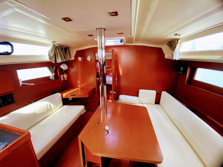 Yacht charter Alimos cheap Oceanis 41.1