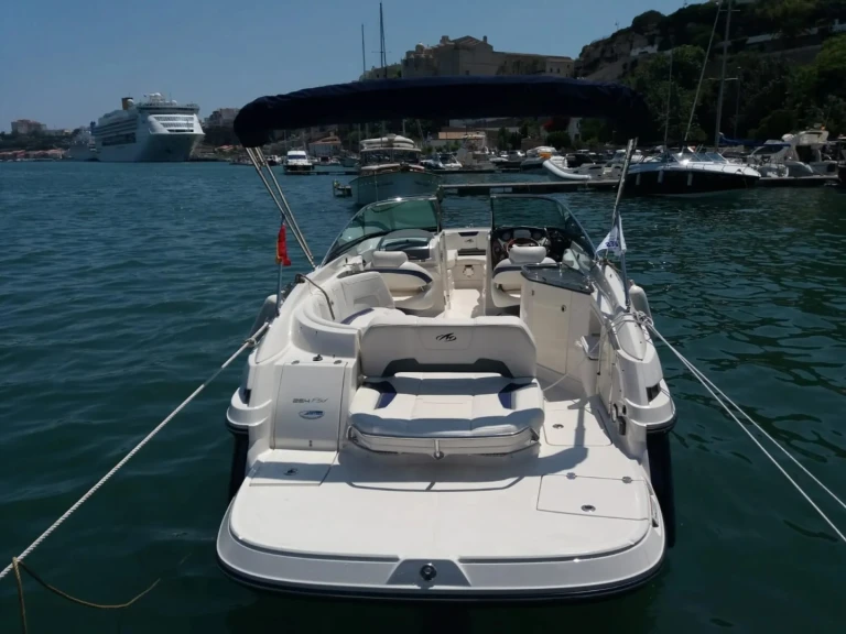 Motorboat for rent Mahón at the best price