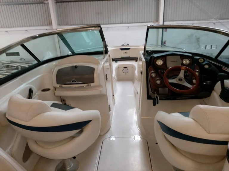Rent a Monterey 264 fs Mahón