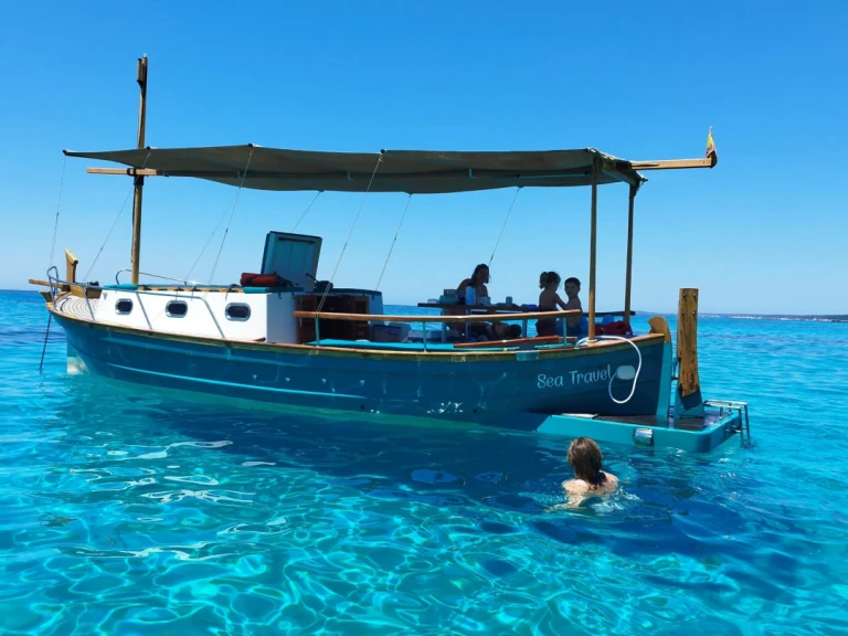 Motorboat rental in Mahón - Llaut capeador 43