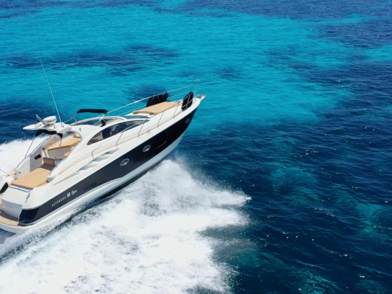 Boat rental Astondoa Astondoa 40 Open in Mahón on Samboat
