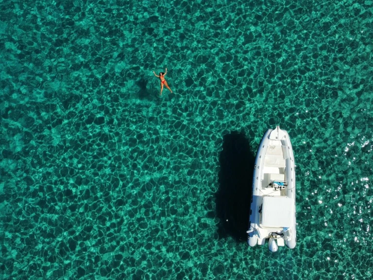 Yacht charter Cala Gonone cheap BSC 75