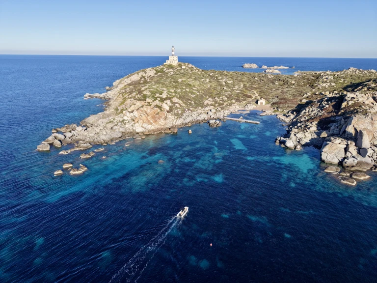 Rent a Bwa California 550 Villasimius