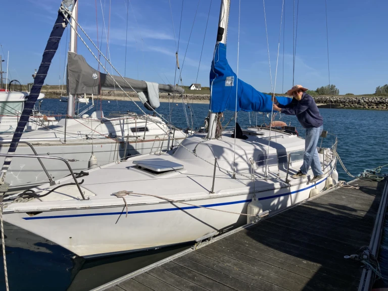 Boat rental Jeanneau Poker in Bono on Samboat