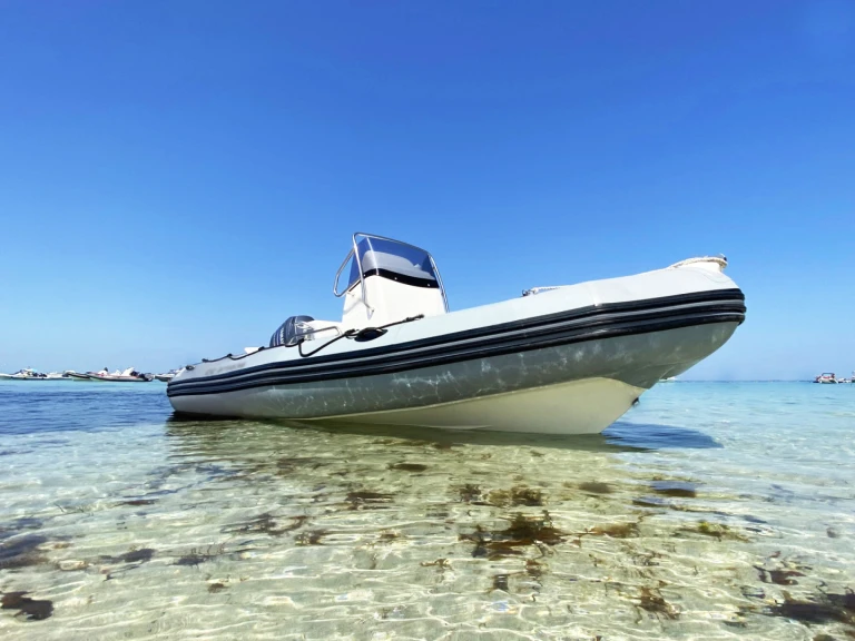 RIB rental in Bénodet - Zodiac Pro Open 550 Black Limited