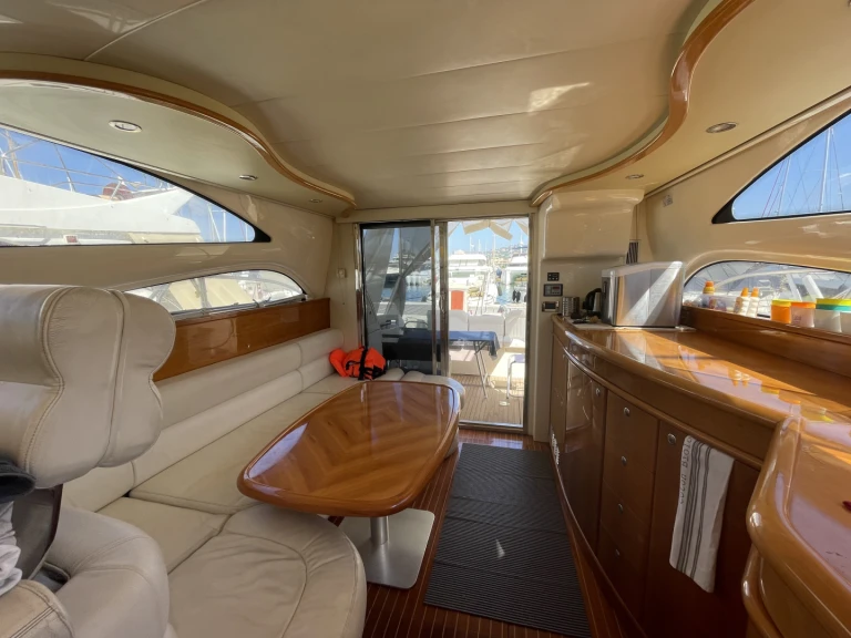 Motorboat rental with or without captain Intermare Port de Saint Tropez