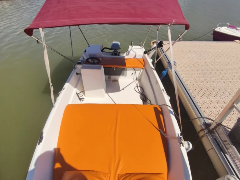 Yacht charter Istres cheap Livia 450