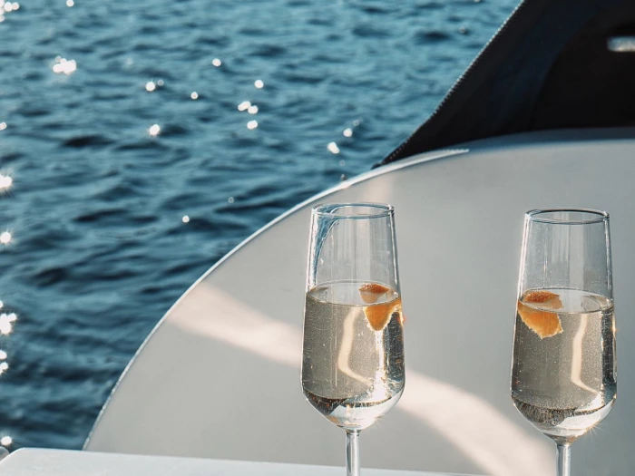 Motorboat rental in Cagliari - Régal Regal 2660 Commodore