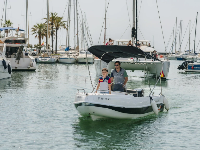 Yacht charter Benalmádena cheap VORAZ 450 PLUS OPEN