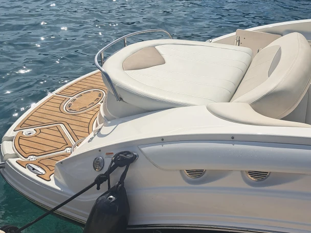Boat rental Chaparral 275 ssi in Split on Samboat