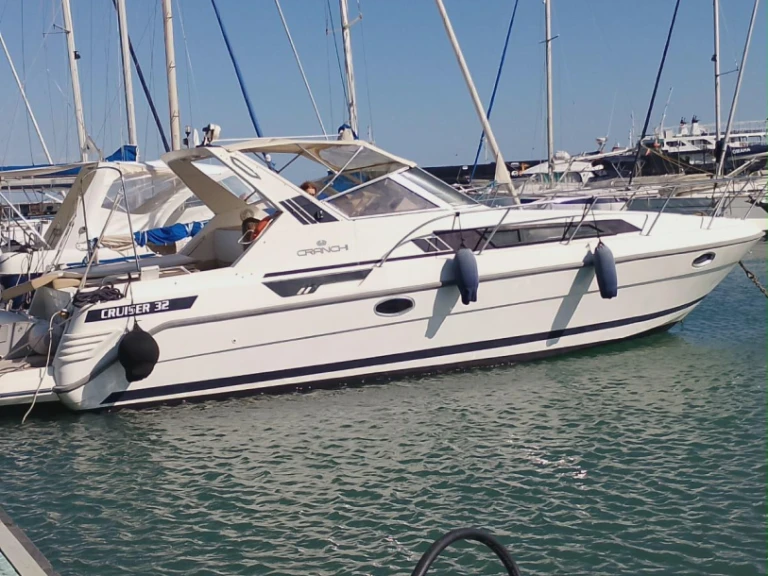 Motorboat for rent Formia at the best price