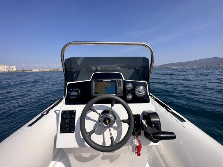 Tiger Open 600 in Empuriabrava on SamBoat