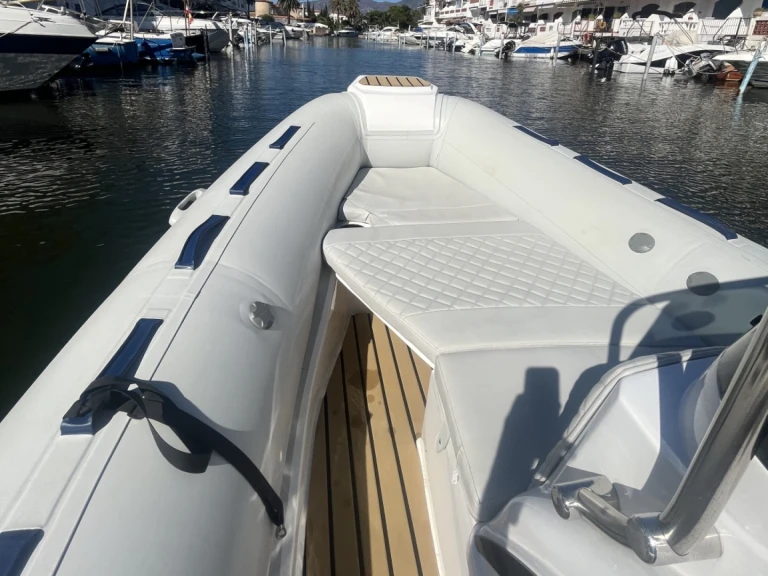 Bareboat Rental RIB Tiger with a boat licence