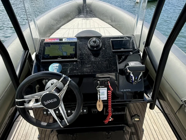 RIB rental in Combrit - Sea Water Sea Water Phantom 230
