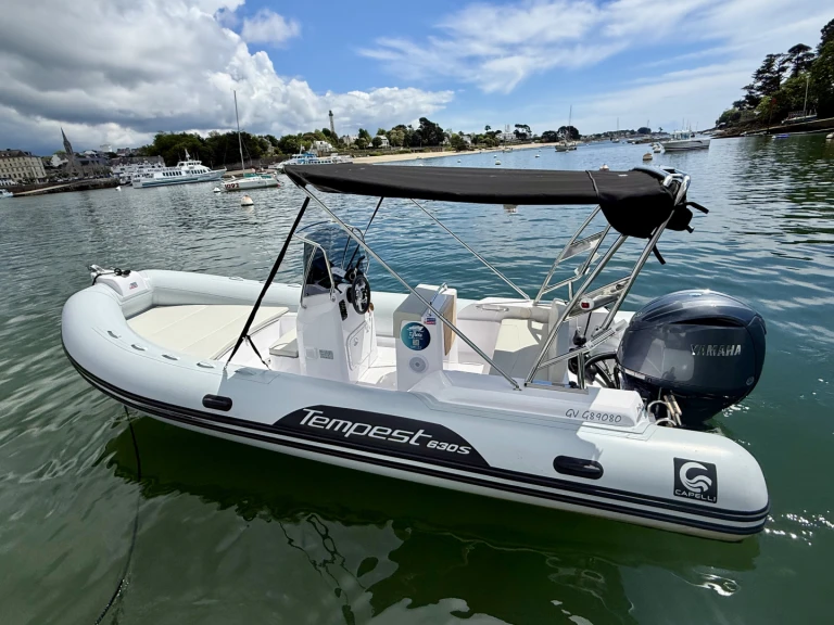 RIB rental in Combrit - Capelli Tempest 630