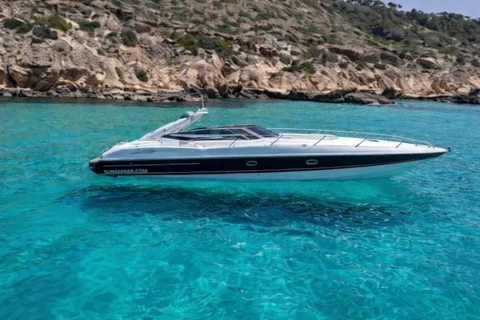 Rent a Sunseeker Sunseeker 48 Saint-Tropez