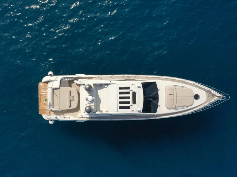 Luxury Yacht for rent Bacoli at the best price