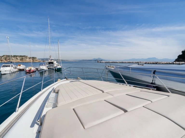 Bareboat Rental Luxury Yacht Azimut with a boat licence