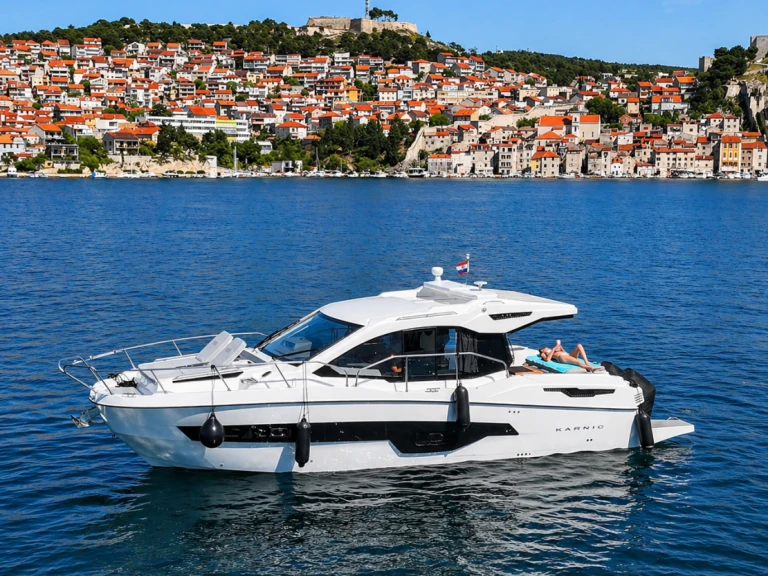Boat rental Karnic s37x in Šibenik on Samboat