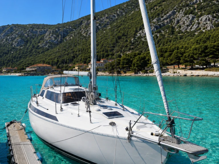Bareboat Rental Sailboat Jeanneau with a boat licence
