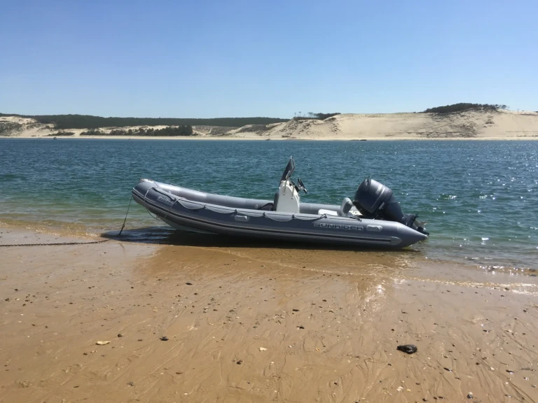 Rent a Bombard Sunrider 550 Lège-Cap-Ferret