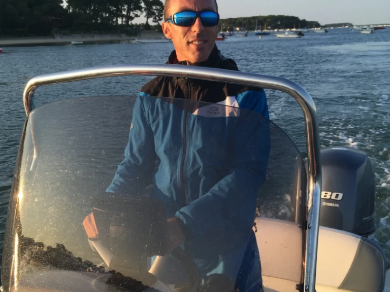 RIB rental in Lège-Cap-Ferret - Bombard Sunrider 550