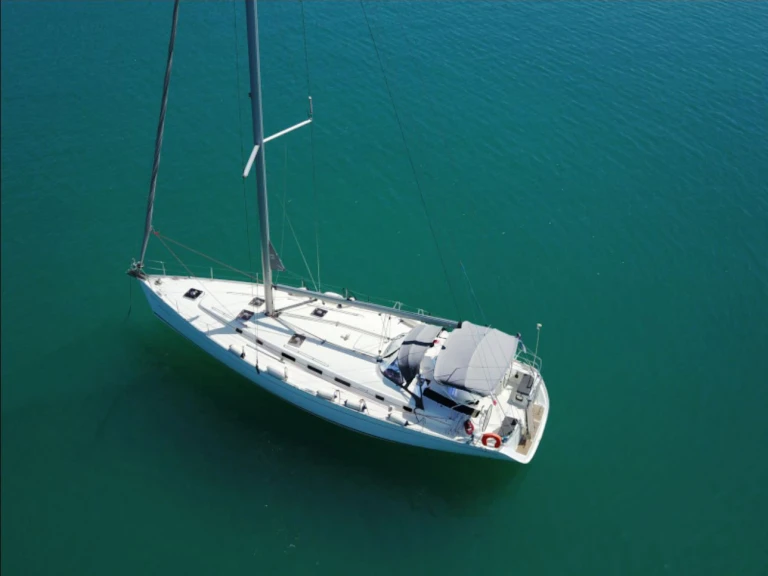 Sailboat rental with or without captain Bénéteau Kallithea