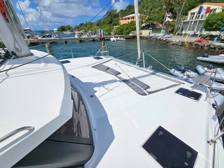 Rent a Fountaine Pajot Isla 40 Frenchtown