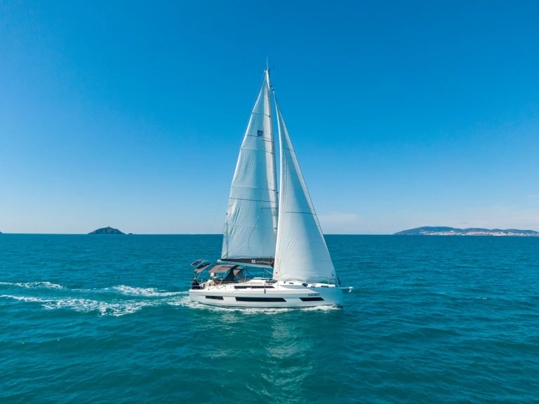 Dufour Dufour 41 in Piombino on SamBoat